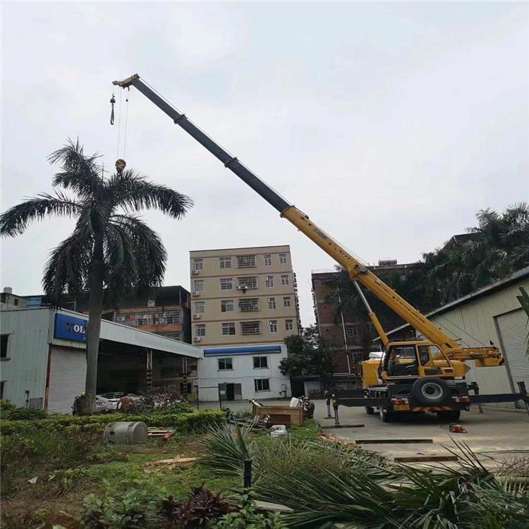 东凤镇12吨吊车出租一天的收费标准是什么