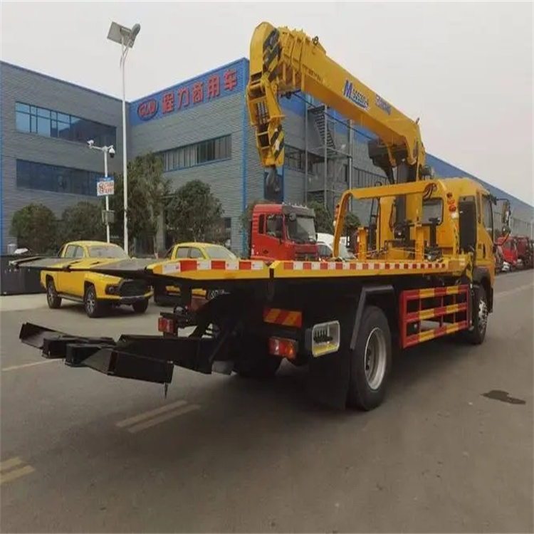 东凤镇附近小随车吊出租电话，轻松解决搬运烦恼